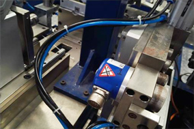 磁编码器在折弯机精确定位中的应用 - 德国Hengstler(亨士乐)授权代理