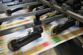 磁性旋转编码器确保印刷设备中同步滚轴的运动 - 德国Hengstler(亨士乐)授权代理