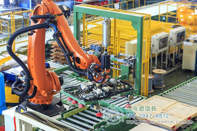 图为绝对值编码器在机械臂上的应用照片